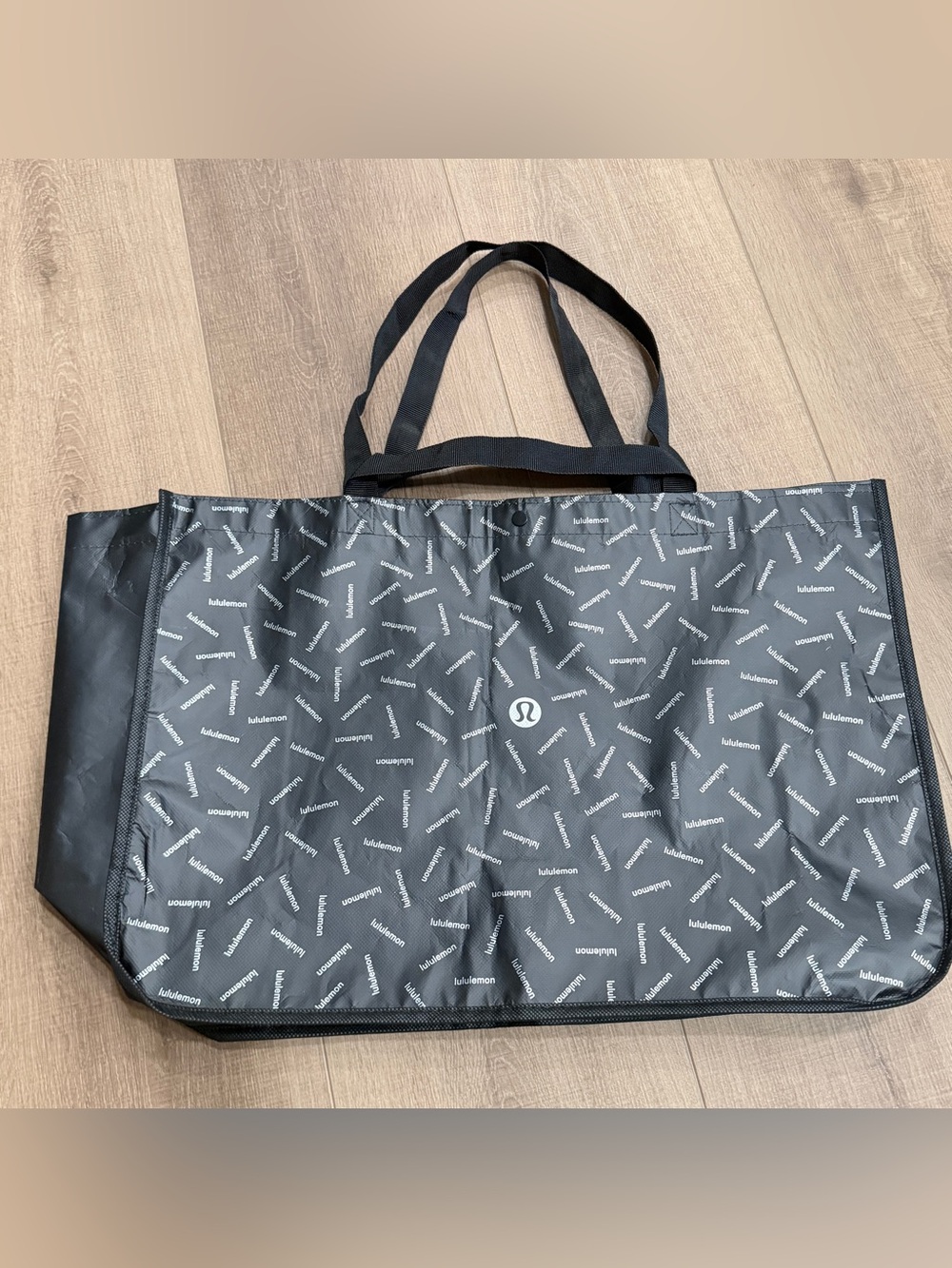 4 Reusable Lululemon Bags 1 Black Large & 3 Small Excellent Condition - Picture 3 of 10